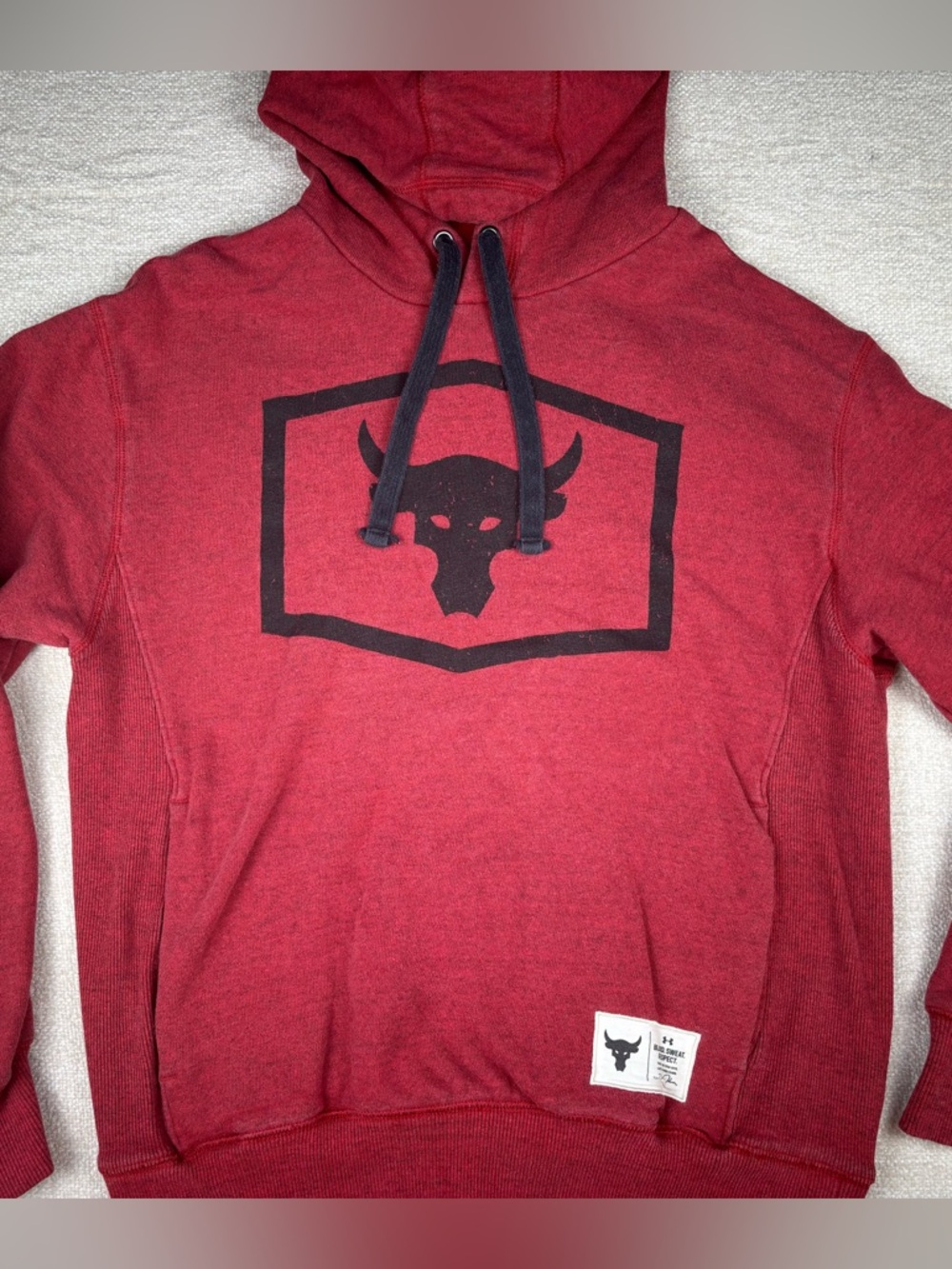 Under Armour Project Rock Brahma Bull Red Hoodie Sz Small